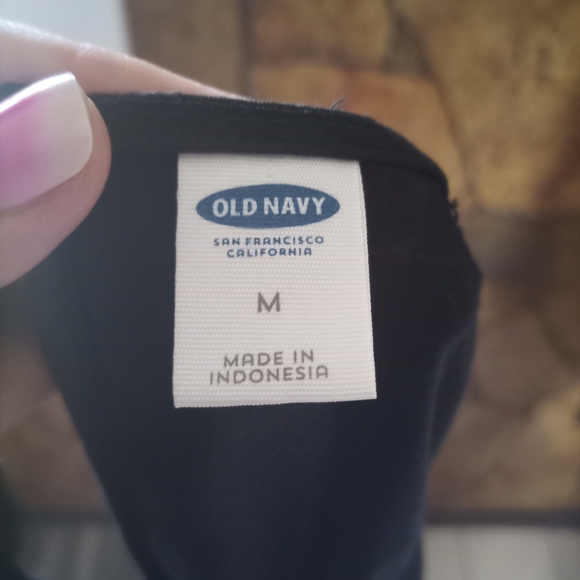 Old Navy Black Tank Top - Picture 2 of 3